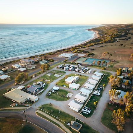 Horrocks Beach Caravan Park ภายนอก รูปภาพ