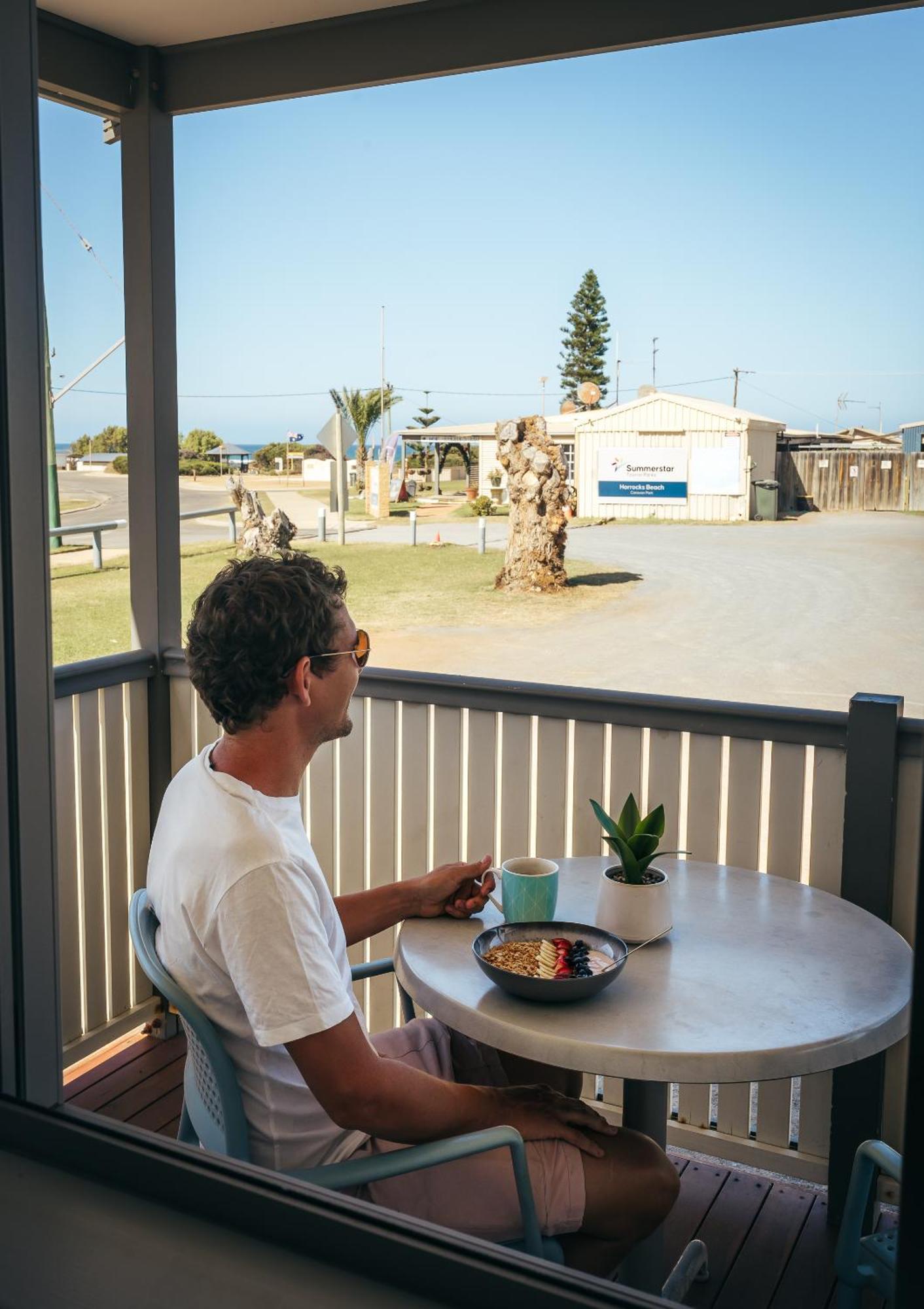 Horrocks Beach Caravan Park ภายนอก รูปภาพ
