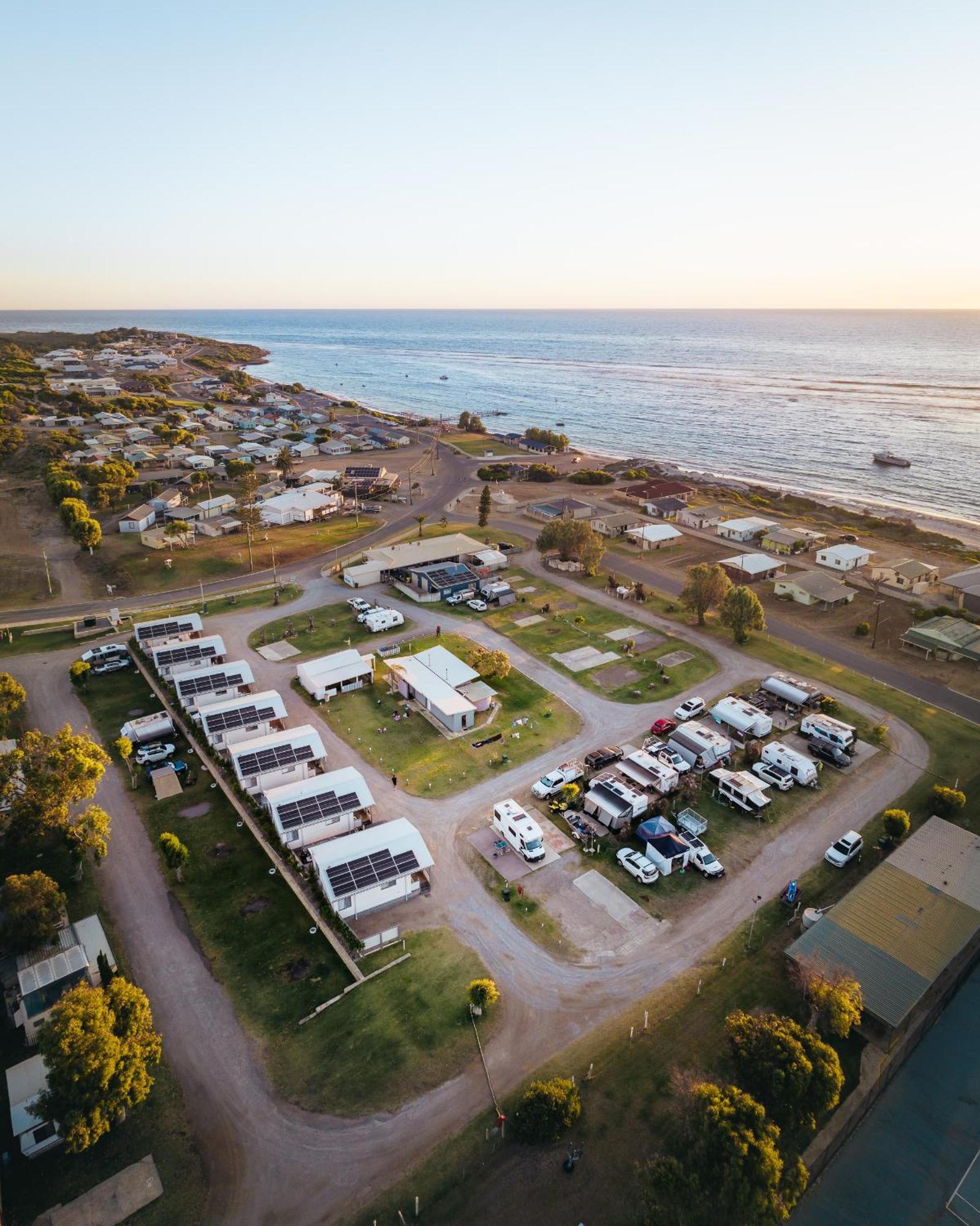 Horrocks Beach Caravan Park ภายนอก รูปภาพ