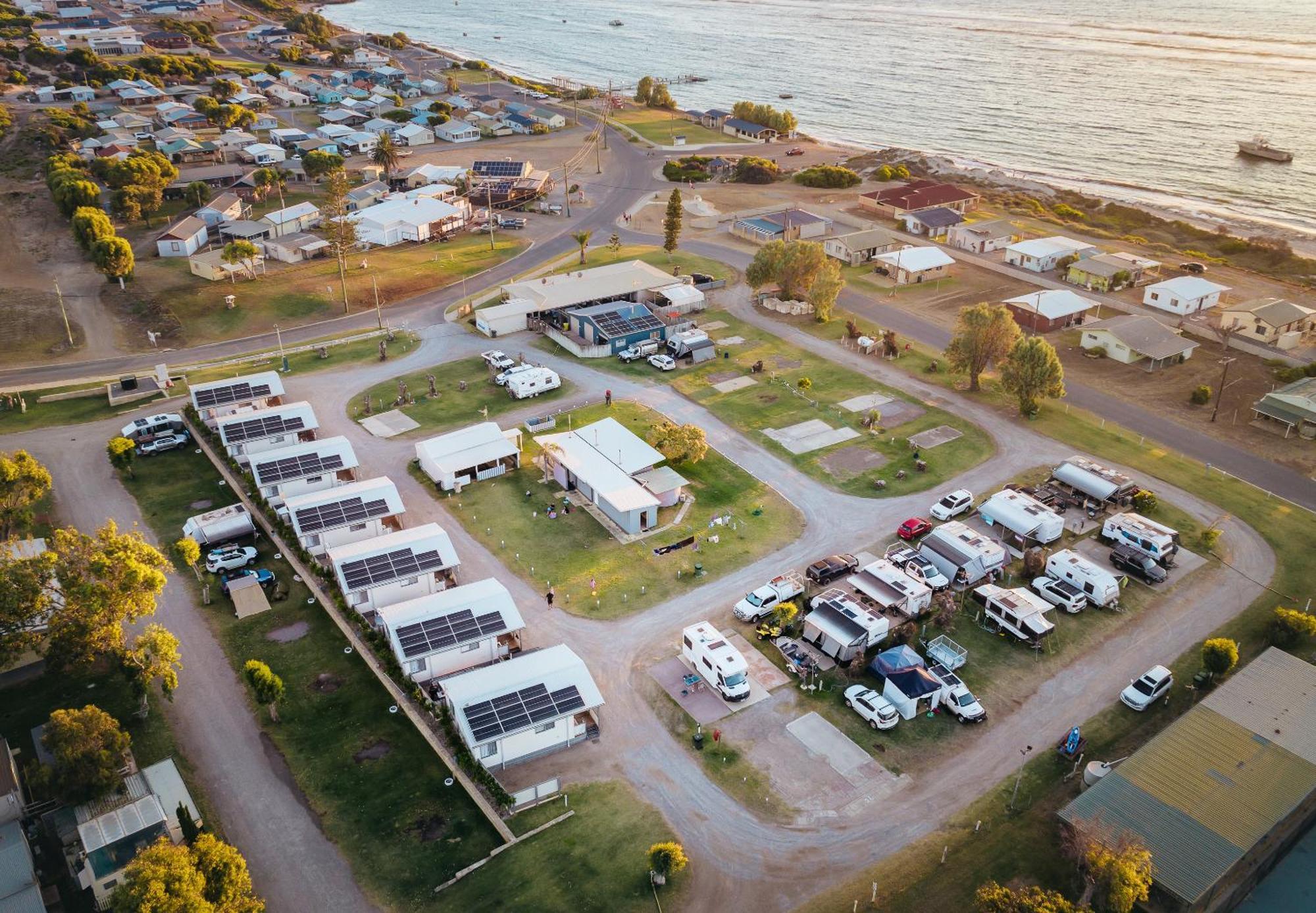 Horrocks Beach Caravan Park ภายนอก รูปภาพ